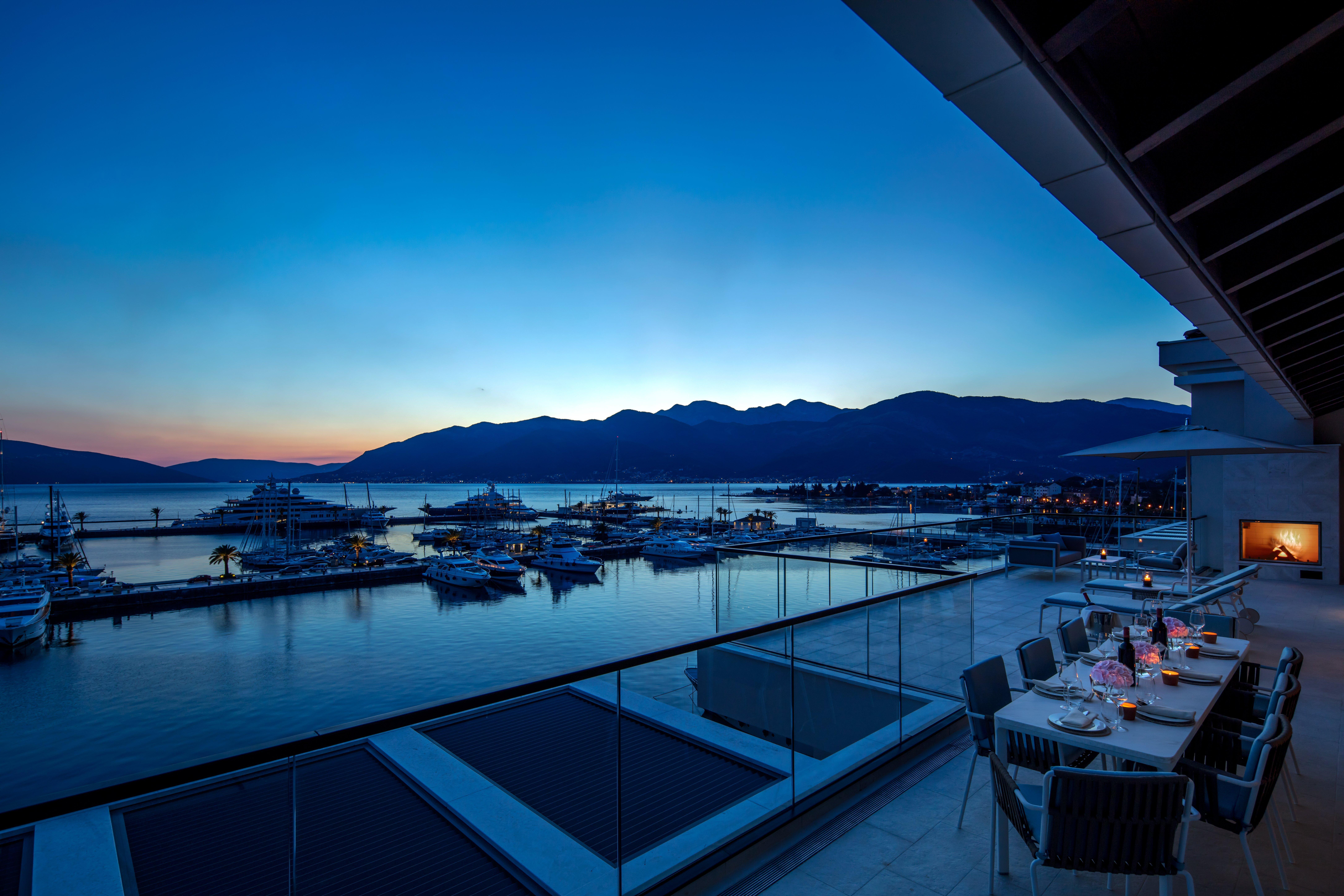 Regent Porto Montenegro Τίβατ Εξωτερικό φωτογραφία View from the hotel