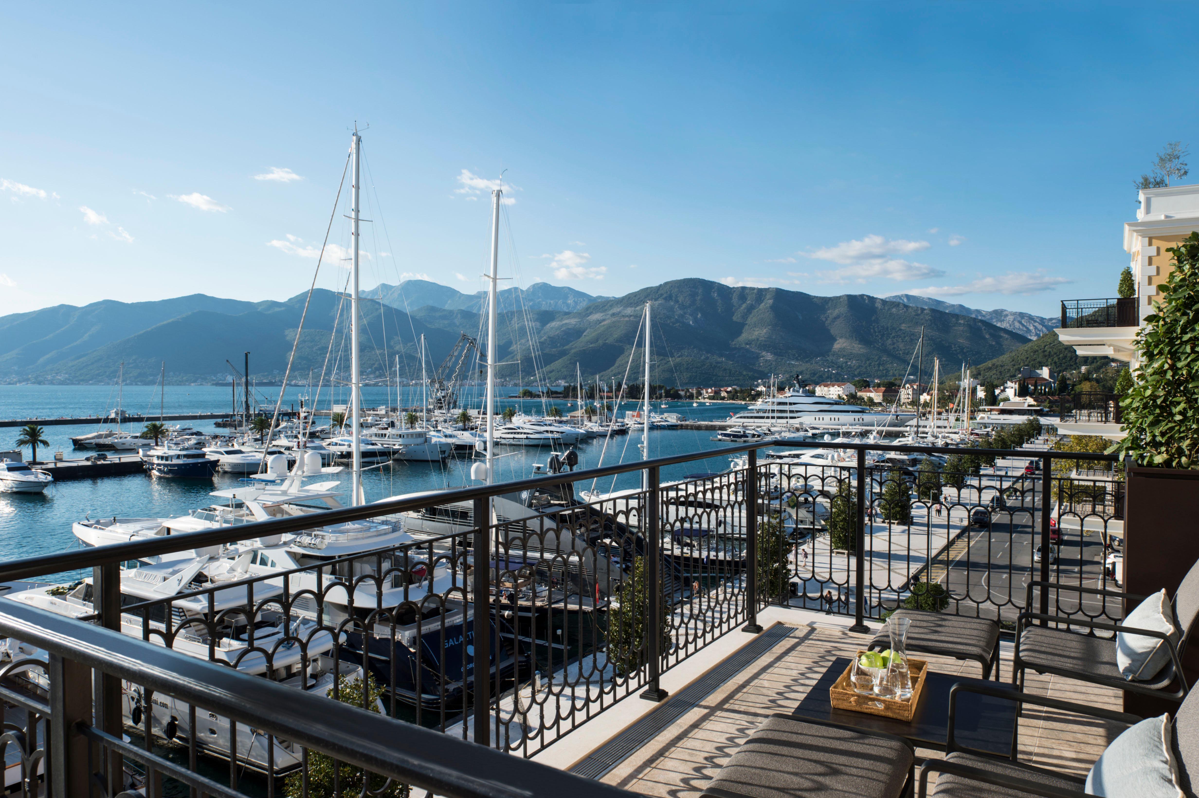 Regent Porto Montenegro Τίβατ Εξωτερικό φωτογραφία View of the port of Portoheli