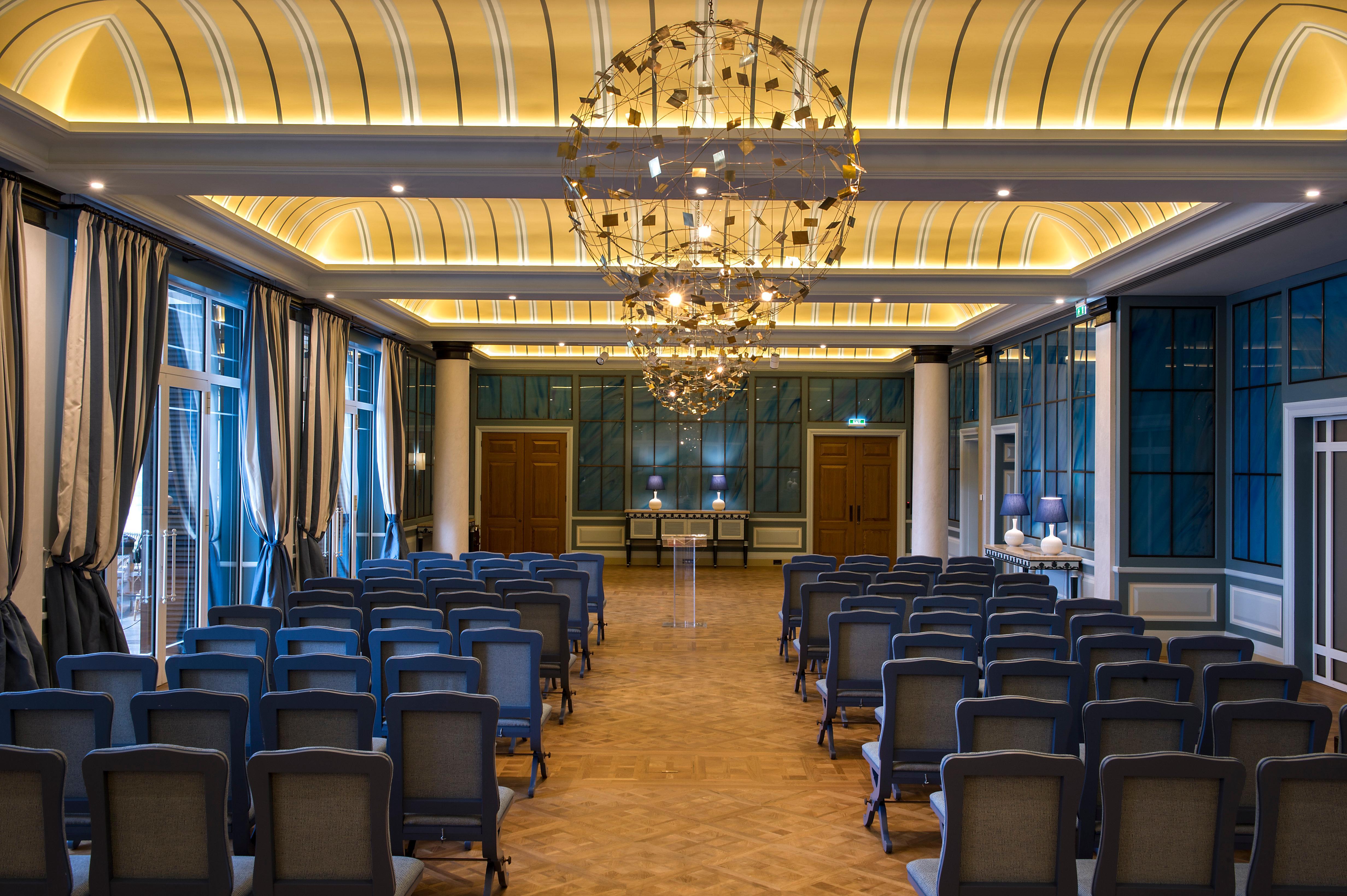 Regent Porto Montenegro Τίβατ Εξωτερικό φωτογραφία The interior of the German Academy of Sciences