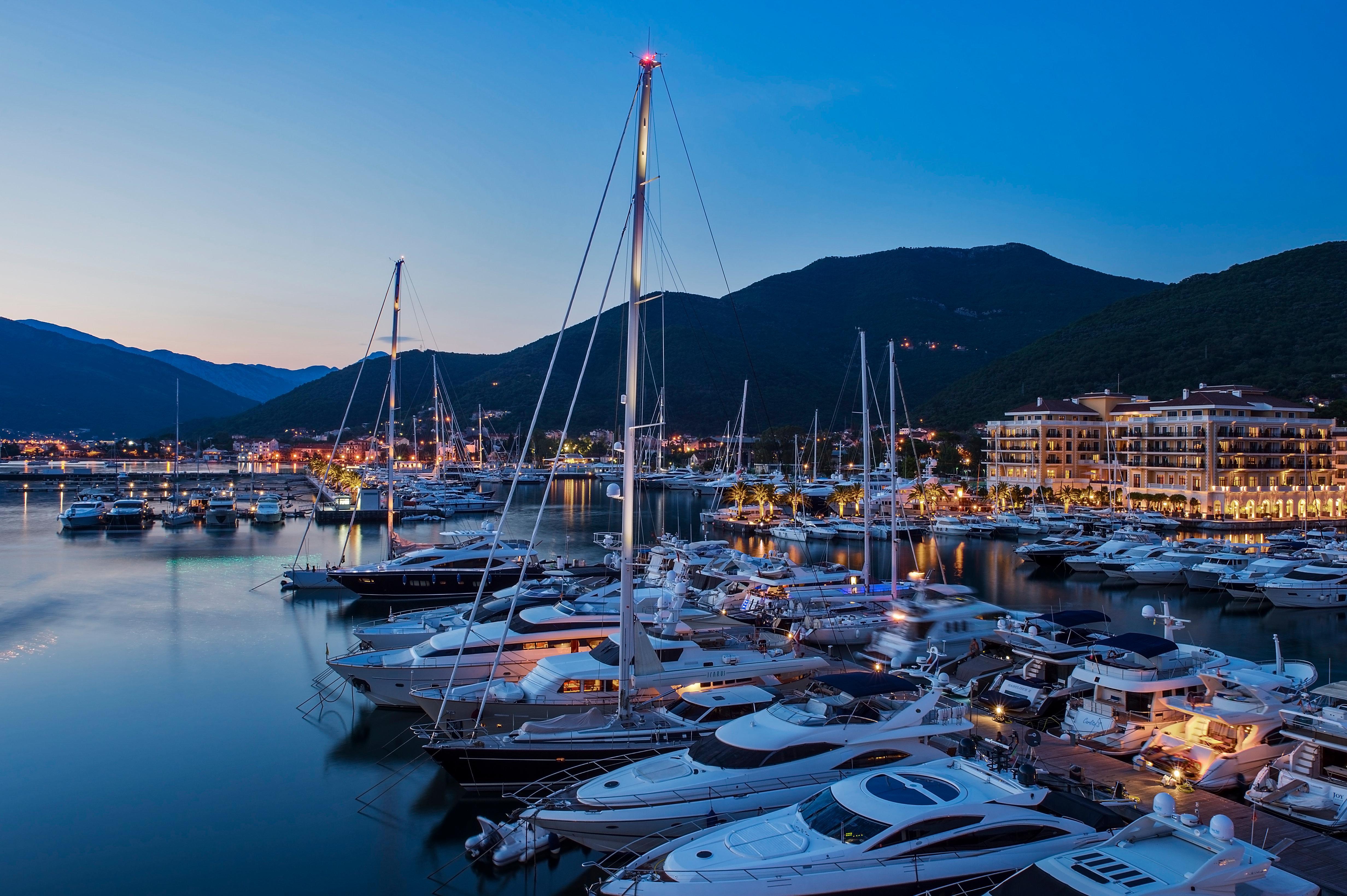 Regent Porto Montenegro Τίβατ Εξωτερικό φωτογραφία Port of Porto Cervo