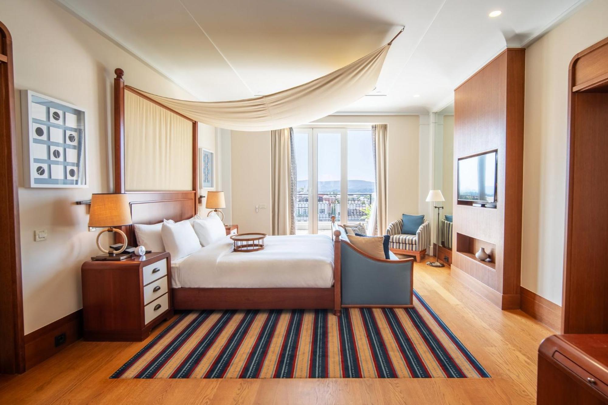 Regent Porto Montenegro Τίβατ Εξωτερικό φωτογραφία A bedroom at the hotel